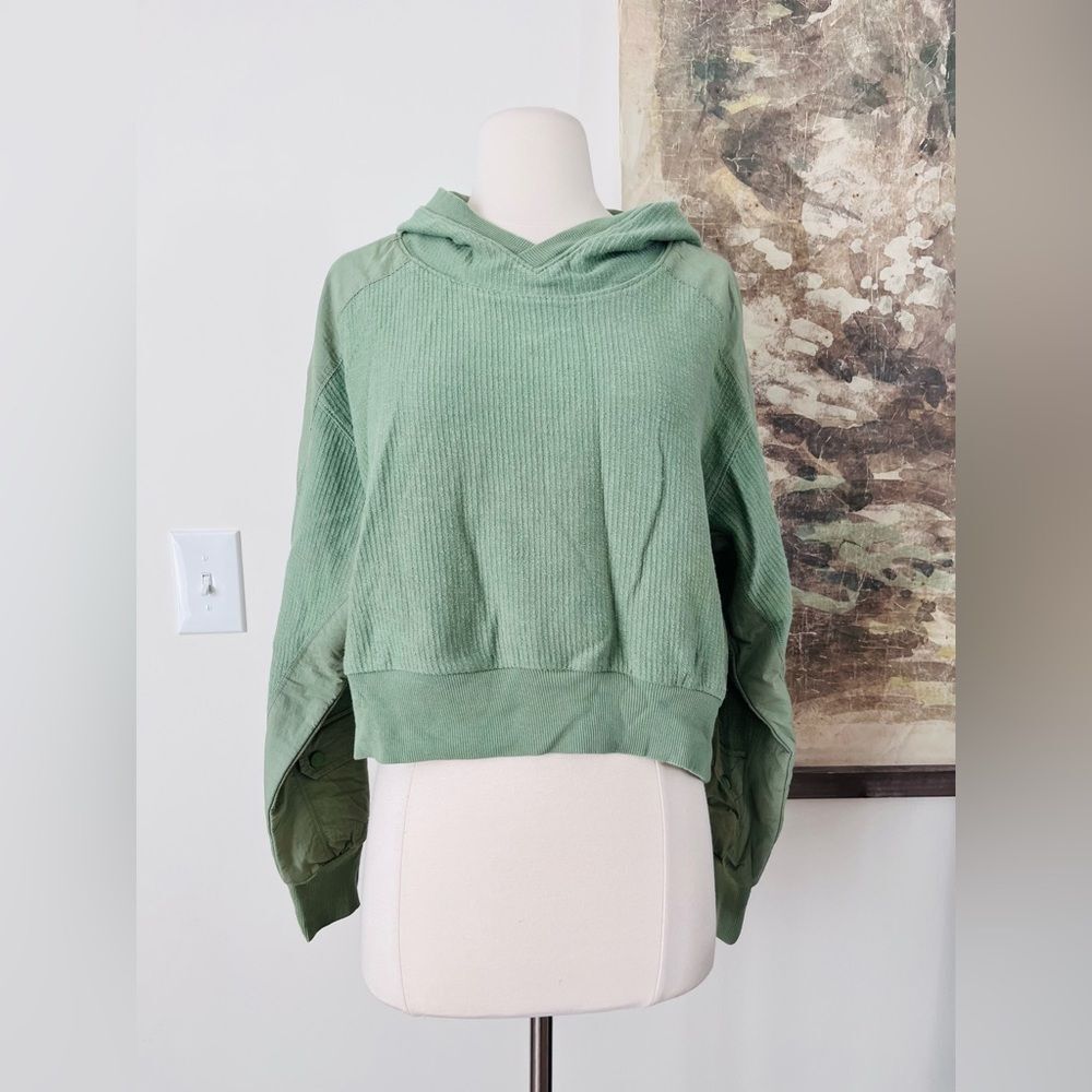 Free People Movement All The Way Pullover Hoodie in Green Size Small NWOT